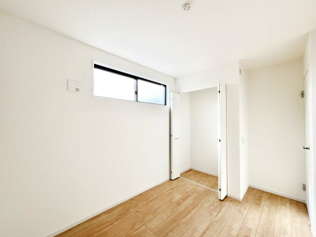 ���̑��@2�K�̃T�[�r�X���[��5.1��