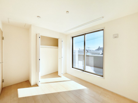 ���̑����ρ@�o���R�j�[���J�������v���X���Ă����m��