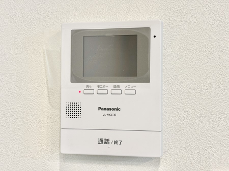 ̑ρ@K҂ڂł킩AŜsuj^[tC^[tH