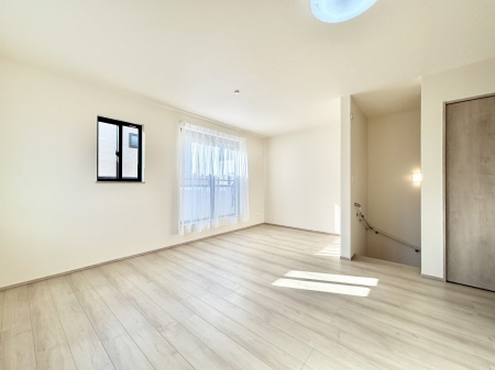 ���r���O�@�����u�������܁v�u��������v�Ƒ��Ƃ̃R�~���j�P�[�V�������[�܂郊�r���O�C���K�i�B 