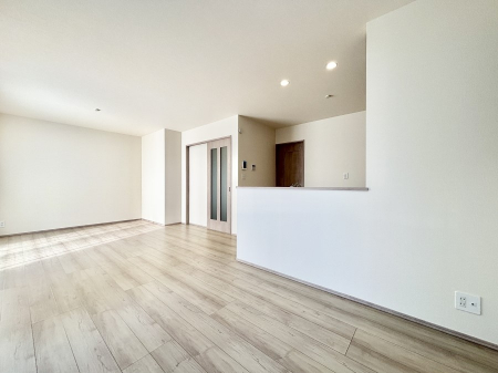 ���r���O�@16.5���̂k�c�j�͉Ƒ��݂�Ȃ̉��K��ԁI�Ƒ��̂Ȃ������������厖�ȃX�y�[�X�ł��B 