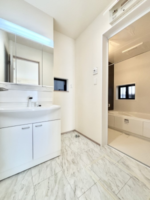 ���̑��@���������Ă���̂Ŏ��C�̑����ꏊ�ł����C���\���s���܂��B�����̐g�x�x���C�����ǂ��I