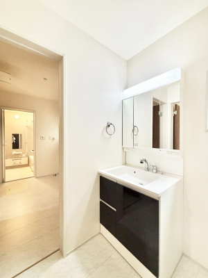 ���ʑ�E���ʏ��@�������̂�����K��Ԃł��B�����̐g�x�x���C�����ǂ����g�������܂��B 