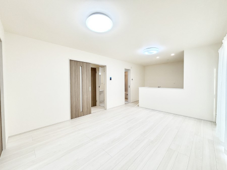 ���̑����ρ@�Ƒ������R�ƏW�܂�e���̃X�y�[�X�ɂȂ肻��