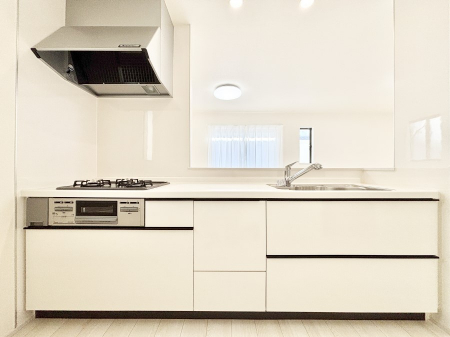 �L�b�`���@�������������I�ɁA�y�����I�V�X�e���L�b�`��