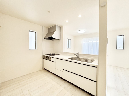 �L�b�`���@���������Ȃ��炲�Ƒ��Ƃ̉�b���y���߂�ΖʃJ�E���^�[�L�b�`��