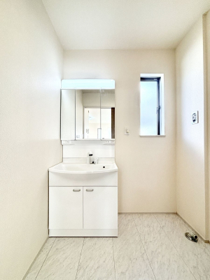 ���ʑ�E���ʏ��@�傫�����₷���O�ʋ��Ő�����������ʑ�́A�g�����Ȃ݃`�F�b�N�┧�̂������ɂ������߂ł��B 