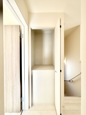 ���̑����ρ@�L�����[�B�|�������G�߂̏��������[���邱�Ƃ��ł��܂��B