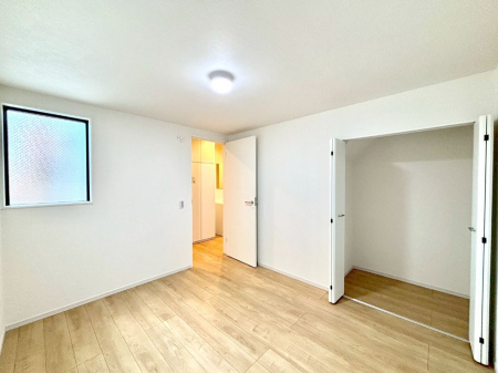 �q�������@�q�������ɂ��������߂Ȏ��[�X�y�[�X�����Ղ�̋���