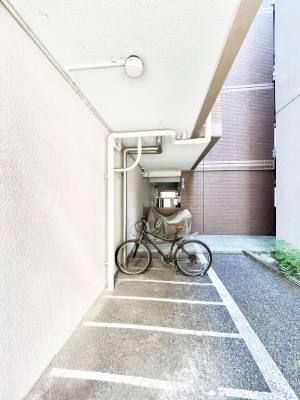 ���̑��@�O�� ���]�Ԓu����i�󂫏󋵂͓s�x���m�F���������j  