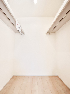 ���̑��@�ߗނ��n���K�[�Ɋ|�����܂܎��[�ł���WIC�B�ߗނ̐������ڂ����₷���ĕ֗��ł��I