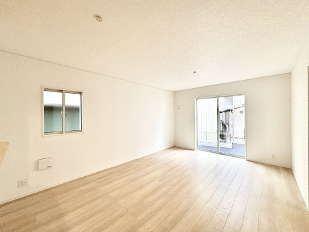 ���r���O�@�傫�ȑ����炽���Ղ�̗z���ƕ����������郊�r���O