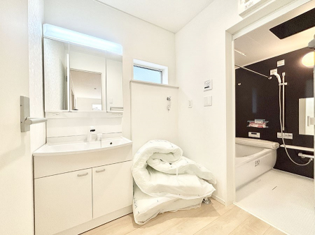 ���̑��@�������̂�����K��Ԃł��B�����̐g�x�x���C�����ǂ����g�������܂��B 