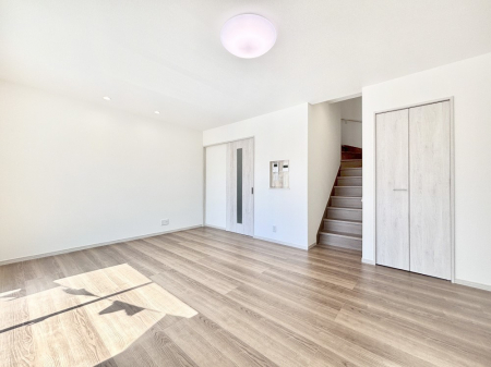 rO@Ƒc̎ԂȂ났̃rO_CjOB   