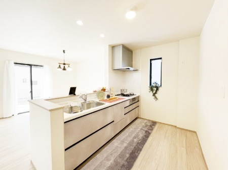 �L�b�`���@���������Ȃ��炲�Ƒ��Ƃ̉�b���y���߂�ΖʃJ�E���^�[�L�b�`��