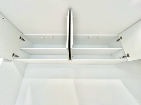 ���̑����ρ@�L�b�`���㕔�̒݌˒I��ݒu���܂����B