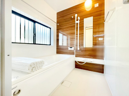 �����@����̔�������Ă���閾�邢�������̂���o�X���[��