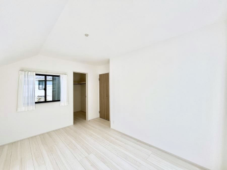 q@q܂̂ƂĂIߗނ̐ڂɕ֗ȃN[[bgt̗mB