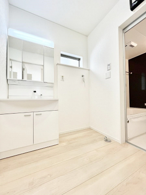 ̑@ʏ͂Ƃ̂Xy[XŁAgxx̃XLPASɗ]TĂłłB  