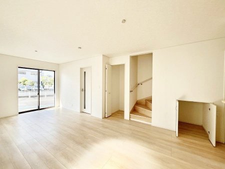 rO@u܁vuvƑƂ̃R~jP[V[܂郊rOCKiB 