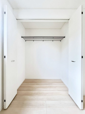 ���[�@�m���̃N���[�[�b�g�B���s��������̂Ō���̈ߗނ�����������܂�܂��B