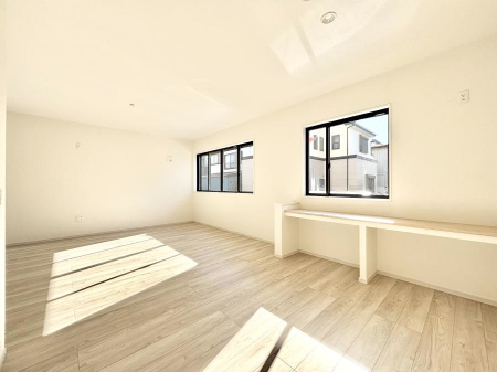 ���r���O�@�������������͋C�̂k�c�j�͉Ƒ��݂�Ȃ̉��K���  