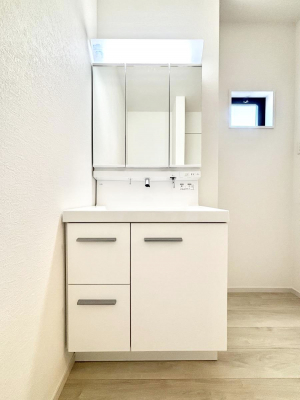 ���ʑ�E���ʏ��@�傫�����₷���O�ʋ��Ő�����������ʑ�́A�g�����Ȃ݃`�F�b�N�┧�̂������ɂ������߂ł��B 