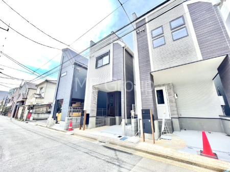 ���n�O�ώʐ^�@���X�����I�����Ղ�̗z���ƊJ�����ɕ�܂�閾�邢�Z�܂��B 