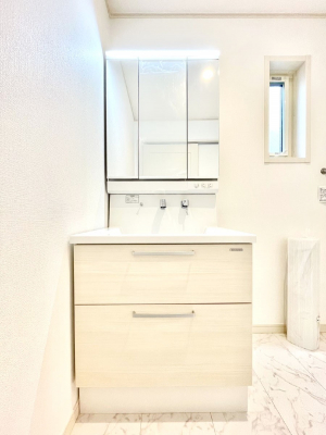 ���ʑ�E���ʏ��@�傫�����₷���O�ʋ��Ő�����������ʑ�́A�g�����Ȃ݃`�F�b�N�┧�̂������ɂ������߂ł��B 