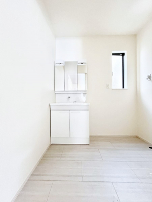 ���ʑ�E���ʏ��@�������̂�����K��Ԃł��B�����̐g�x�x���C�����ǂ����g�������܂��B 