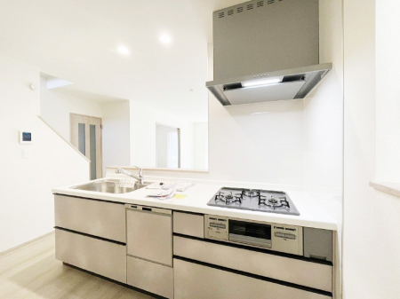 �L�b�`���@���������Ȃ��炲�Ƒ��Ƃ̉�b���y���߂�ΖʃJ�E���^�[�L�b�`��