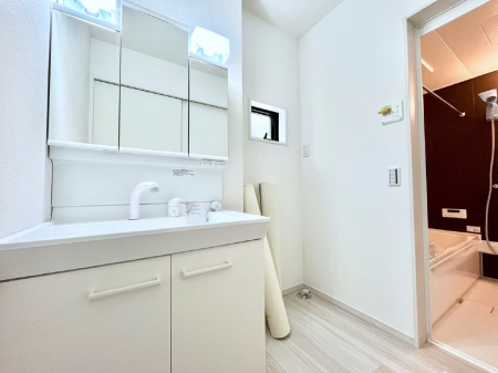 ���̑��@�������̂�����K��Ԃł��B�����̐g�x�x���C�����ǂ����g�������܂��B 