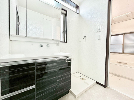 ʑEʏ@Ƃ̐ʃXy[XŒ̐gxxX[Y