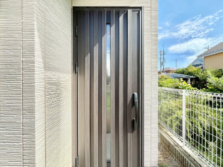 ց@؂ȉƑAqo}錺ցB֑O͉tŉJ~ĂĂGɂłB 