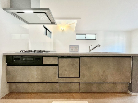 �L�b�`���@�������������I�ɁA�y�����I�V�X�e���L�b�`��  