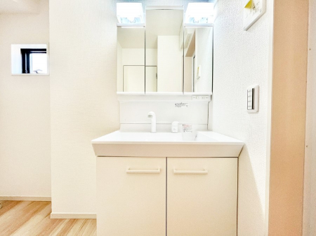 ���ʑ�E���ʏ��@���[�͂Ƌ@�\���ɗD�ꂽ���ʉ��ϑ�  