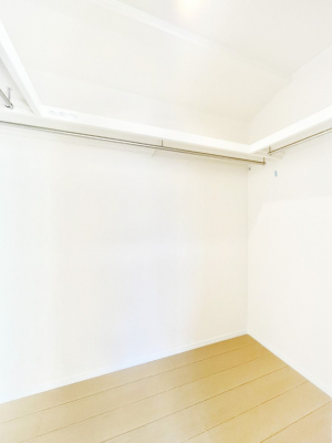 ���̑��@�ߗނ��n���K�[�Ɋ|�����܂܎��[�ł���WIC�B�ߗނ̐������ڂ����₷���ĕ֗��ł��I