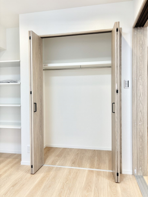 ���[�@�S�����N���[�[�b�g�t��