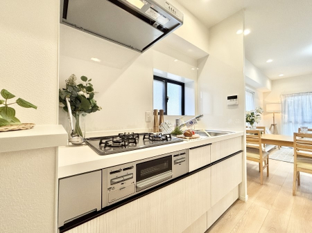 �L�b�`���@�������������I�ɁA�y�����I�V�X�e���L�b�`��