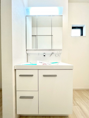 ���ʑ�E���ʏ��@�傫�����₷���O�ʋ��Ő�����������ʑ�́A�g�����Ȃ݃`�F�b�N�┧�̂������ɂ������߂ł��B 