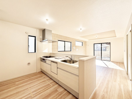 �L�b�`���@���������Ȃ��炲�Ƒ��Ƃ̉�b���y���߂�ΖʃJ�E���^�[�L�b�`��