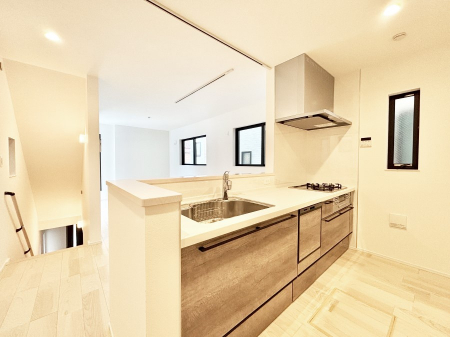 �L�b�`���@���������Ȃ��炲�Ƒ��Ƃ̉�b���y���߂�ΖʃJ�E���^�[�L�b�`��