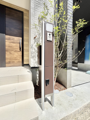 ���̑��@�V���v���f�U�C���̃|�X�g�B  