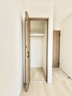 ���[�@�����Ղ�̎��[�X�y�[�X�ŉ��K�ɕ�点����   