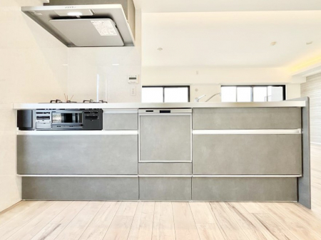 �L�b�`���@�������������I�ɁA�y�����I�V�X�e���L�b�`��  