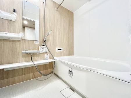 �����@����̔�������Ă���閾�邢�������̂���o�X���[��    