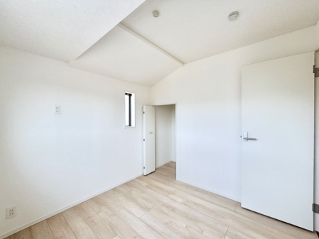 �q�������@�q�������ɂ��������߂Ȏ��[�X�y�[�X�����Ղ�̋���