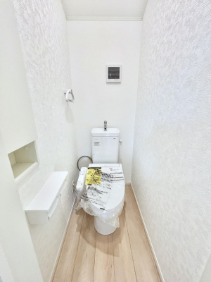 �g�C���@�g�C����1�K��2�K���ꂼ��ɔz�u����Ă��ĂƂĂ��֗��ł��B 