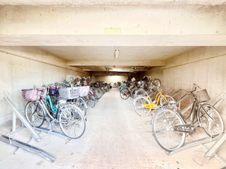 ���̑��@�O�� ���]�Ԓu����i�󂫏󋵂͓s�x���m�F���������j 