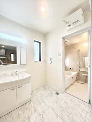 ���̑��@�������̂�����K��Ԃł��B�����̐g�x�x���C�����ǂ����g�������܂��B 